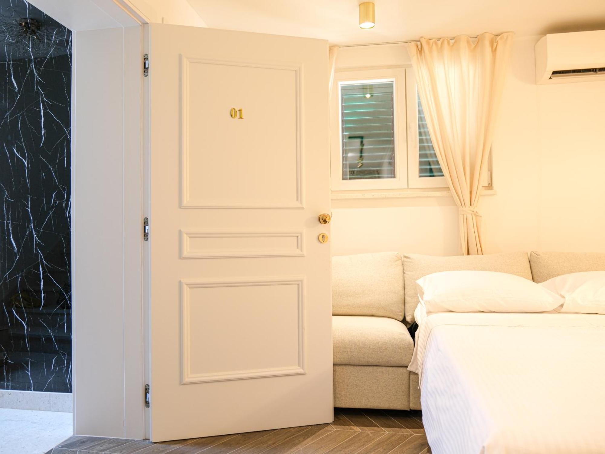 Prisca Luxury Rooms With Breakfast Split Exterior photo