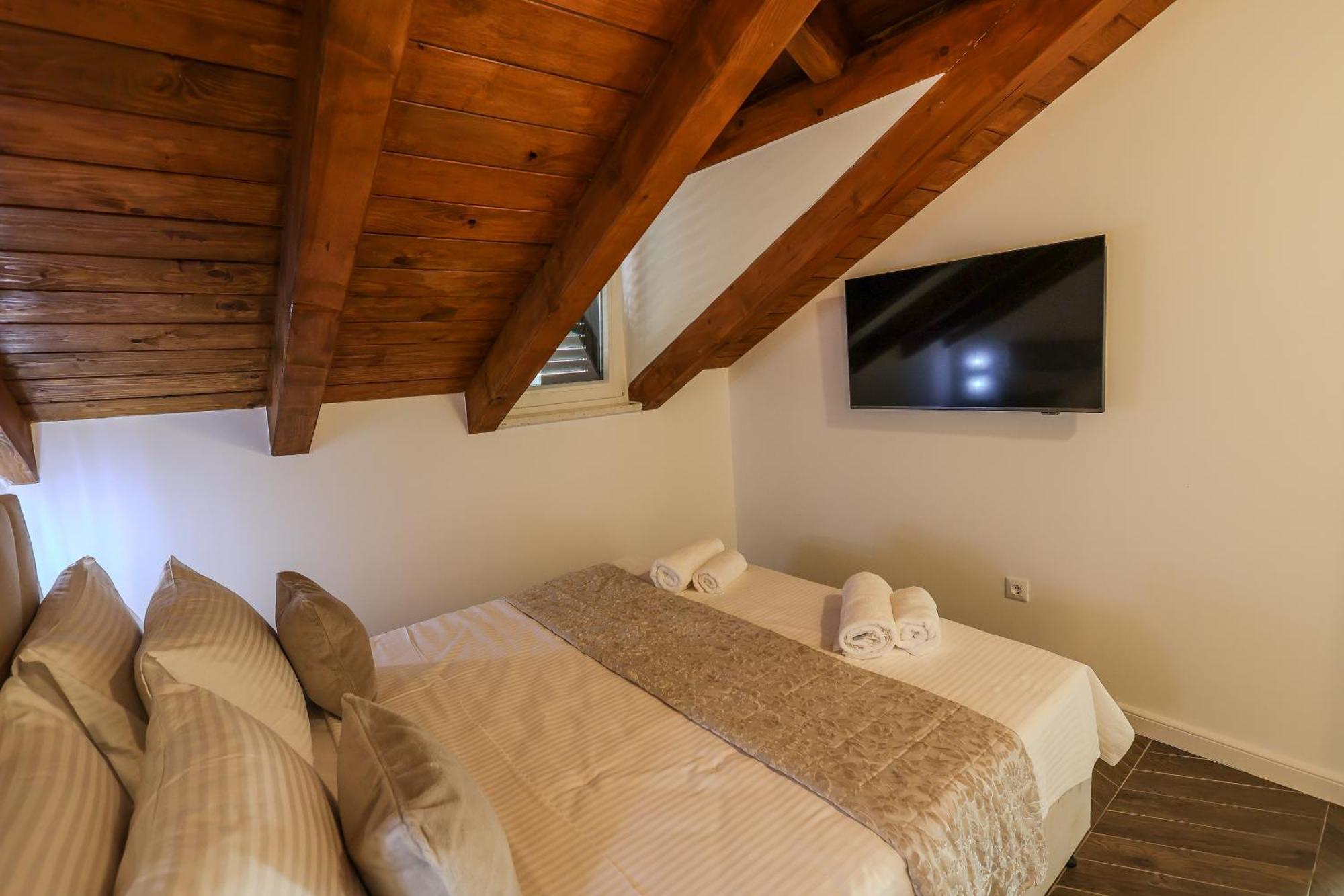 Prisca Luxury Rooms With Breakfast Split Exterior photo